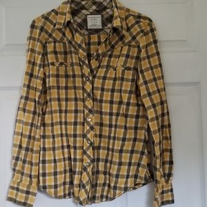 Old Navy mustard & olive green pearl snap flannel